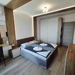 Europroperties Skyline Apartament